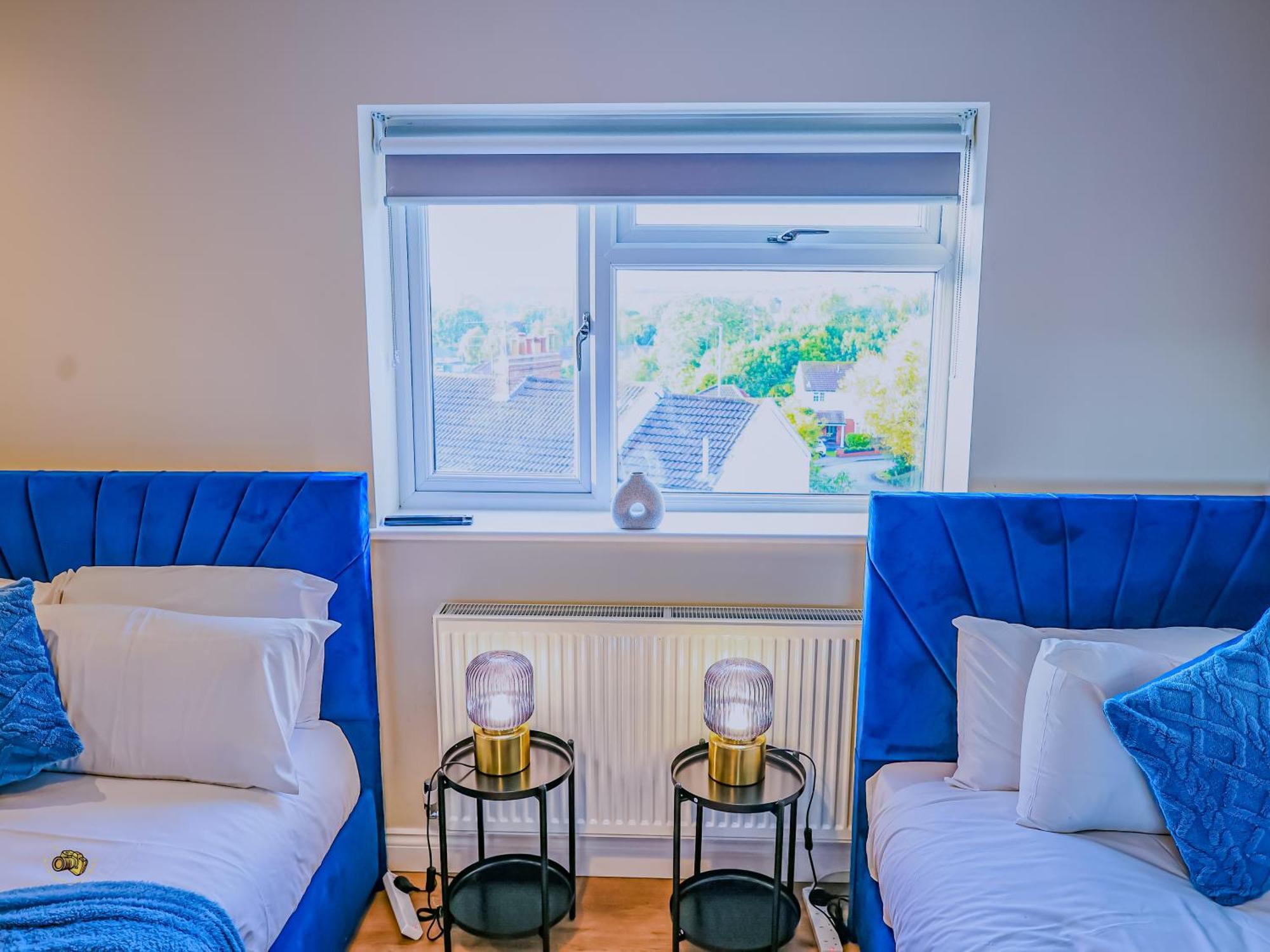 Deja Blue By Altoluxoexperience Short Lets & Serviced With Free Parking *