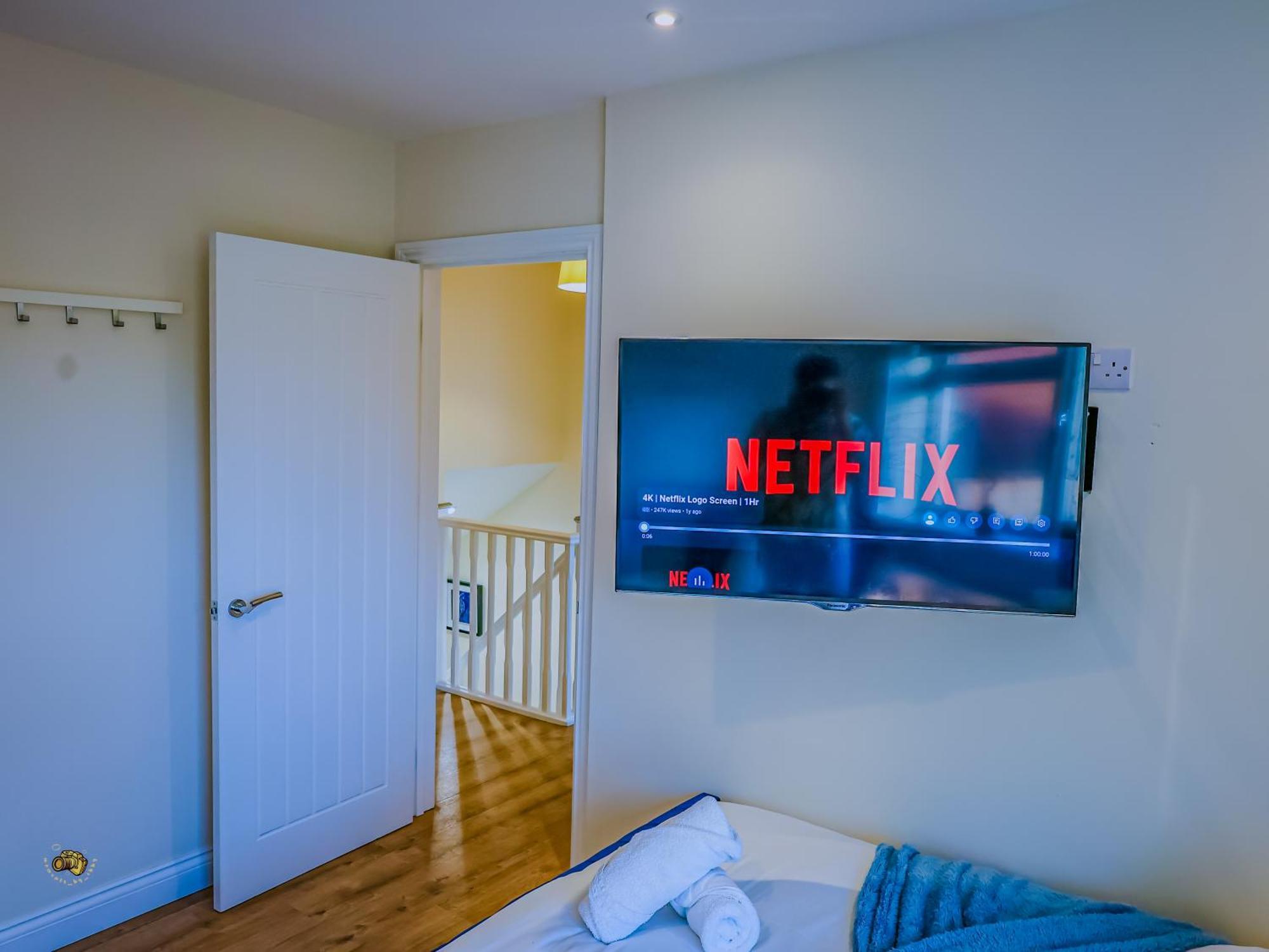 Holiday home Deja Blue By Altoluxoexperience Short Lets & Serviced With Free Parking